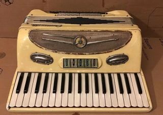 Crucianelli Vintage Accordion - Pearl - Made In Italy
