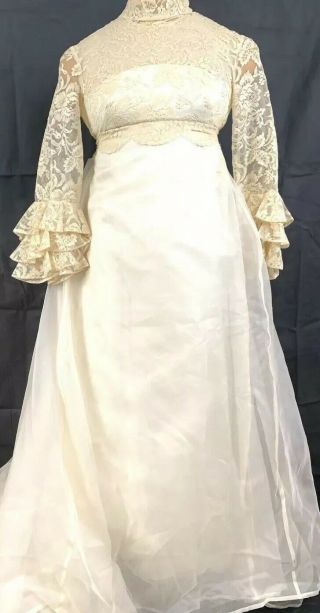Vintage Tiered Ruffle Cuff Sleeves Lace Cream Bridal Dress Handmade Wedding Gown