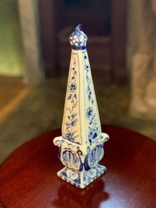 Henny Staring - Egberts Miniature Dollhouse Porcelain Obelisk Blue White c2005 8