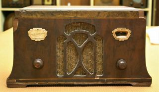 Vintage Old Antique Zenith Wooden Tube Radio - Restored Chassis,  1933,