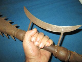 ANTIQUE MIDDLE EASTERN WEAPON 11