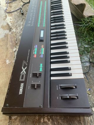 Yamaha Dx7 Vintage Digital Synth With Sounds