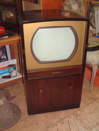 Antique Vintage Kcs 47 - 1t Rca Victor Bakelite Metal Television Tv - 15 " Screen