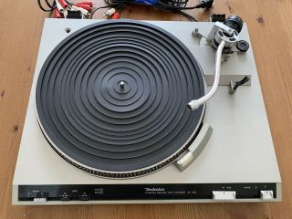 1980s Technics Sl - 220 Turntable Vintage Record Player