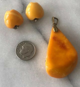 Vintage Egg Yolk Butterscotch Amber? Necklace Pendant & Clip On Earrings 13.  2g