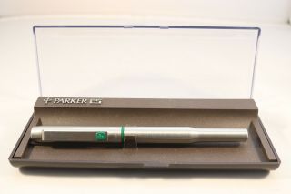Vintage (c1970) Parker 25 Fine Fountain Pen,  Stainless Steel with Green Trim 5
