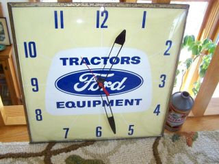 VINTAGE GLASS FORD PAM CLOCK Sign Tractors Equipment Quartz Motion SECOND HAND 3