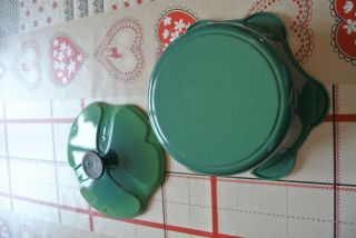 LE CREUSET GREEN SHAMROCK RARE VINTAGE CAST IRON CASSEROLE DISH WITH LID 22CM 6