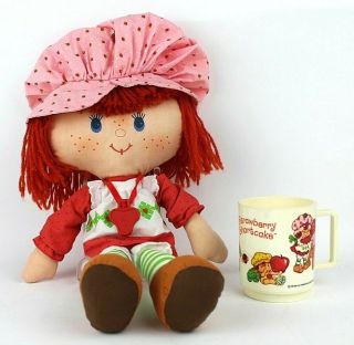 Strawberry Shortcake Rare Rag Doll w/Necklace VTG 1980 Kenner @ JC Penney 2