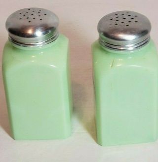 Vintage Square Fire King Anchor Hocking Jadeite Salt and Pepper Shakers 2