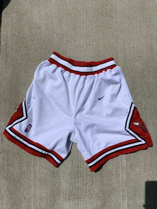 Vintage Authentic Nike Chicago Bulls Michael Jordan Pippen Shorts 36 Xl Sewn