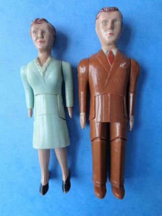1940s - 50s Vintage Renwal Dollhouse Dolls Mom No.  43 Dad 44 Jointed Plastic 4 "