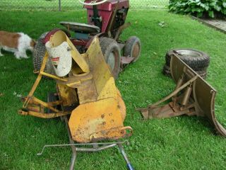 VINTAGE 1962 BOLENS HUSKY 600 TUBE FRAME TRACTOR W/ACCESSORIES & PARTS 7