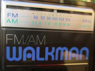 Vintage SONY WALKMAN WM - F41 Stereo Cassette Player FM - AM Radio with Belt Clip 2