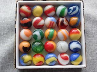 25 Larger (21/32 ") Akro Agate Vintage Marbles In A Handmade Display/storage Box