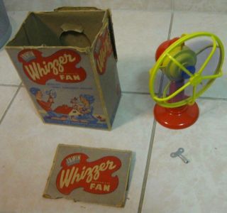 50s 60s Early Vintage Irwin Hard Plastic Wind - Up Whizzer Fan In The Box