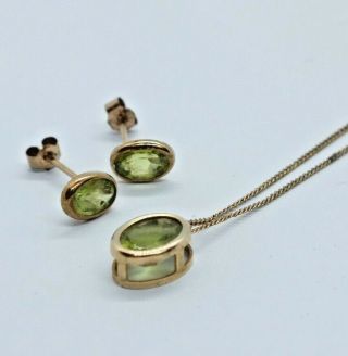 Vintage 9ct Yellow Gold Peridot Stud Earrings & Necklace Set