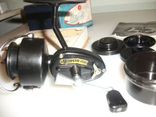 Vintage Garcia Mitchell 300 Spinning Reel And box W/ Extra Spool as Found 4