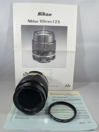 Vintage Nikon Nikkor 105mm 1:2.  5 W/ Vms Uv - Haze 52mm Filter