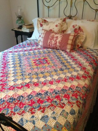Vintage Quilt Around The World Pattern Feed Sack Fabrics Hand Quilted