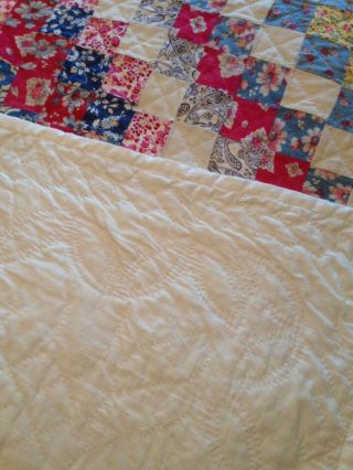Vintage Quilt Around The World Pattern Feed Sack Fabrics Hand Quilted 5