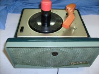 Vintage Rca Victor 7 - Ey - 2hh Deluxe 3,  45 Rpm Record Player Phonograph