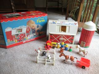 Vintage 1977 Fisher Price Play Family Farm 915 With Box,  Complete
