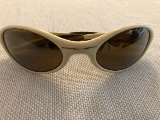 Vintage Oakley Eye Jacket 1.  0 Bone Color Sunglasses,  Some Wear And Tear.