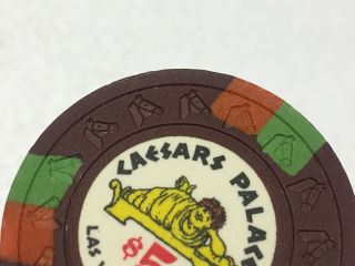 $5 VINTAGE 3rd EDT GAMING CHIP FROM CAESARS PALACE CASINO LAS VEGAS R7 9