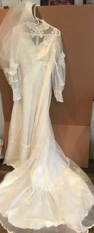 Vintage Wedding Dress With Veil 1970 - 1980 