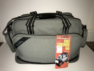 Vintage Panasonic Omnimovie VHS PV - 200D Camcorder w/case,  accessories And Bag. 7