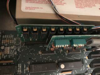 Vintage Apple IIe Personal Computer A2S2064 Needs Repairs 4