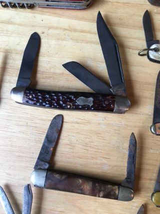OLD VINTAGE 19 POCKET KNIVES ADVERTISING BOY SCOUT FISHING HUNTING CAMPING 8