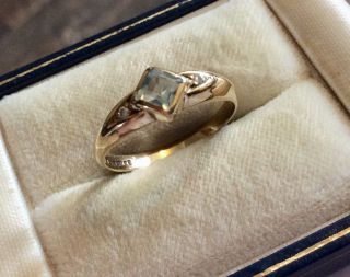 Ladies Hallmarked Vintage 9ct Gold Blue Tourmaline & Diamond Ring M