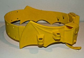 Vintage 1966 Ideal Toys Wearable Batman Utility Belt with Batarang & Batcuffs 8