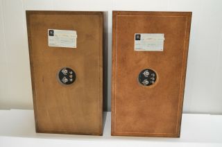 pair vintage Acoustic Research AR - 2AX large Bookshelf Speakers SOUND 8