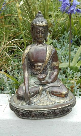 Antique Vintage Chinese Tibetan Bronze Buddha Figure / Statue 7.  25 Inches