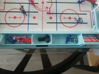 Vintage80s Radio Shack Battery Operated Ice Hockey Game with Box 5