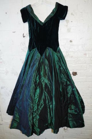 Vintage Bergdorf Goodman Stunning Party Gown Emerald Green Velvet Silk Taffeta