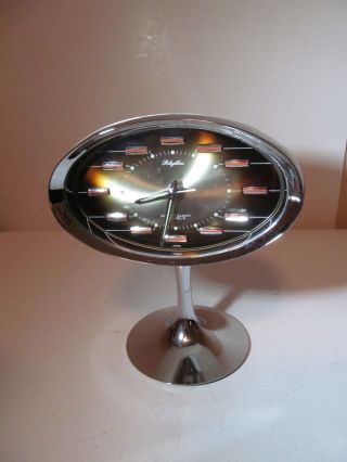 Stunning Vintage Mcm Rhythm Mantel Alarm Clock 51141 Pedestal Retro Space Age