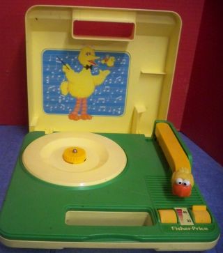 Vintage 1983 Fisher Price Sesame Street Big Bird Record Player Made In Hong Kong