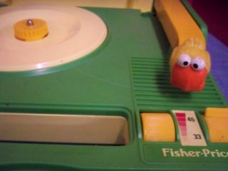 Vintage 1983 Fisher Price Sesame Street Big Bird Record Player Made in Hong Kong 2