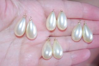 VINTAGE GORGEOUS 14K LARGE GOLDEN TEAR DROP MAJORCA SHINY PEARL EARRINGS JACKETS 8