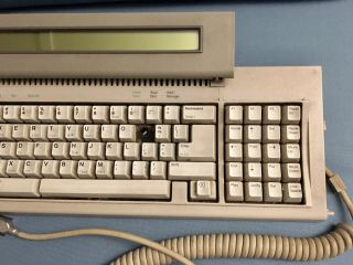 Odd Vintage 1986 IBM Buckling Spring Clicky Keyboard w LCD display, 4