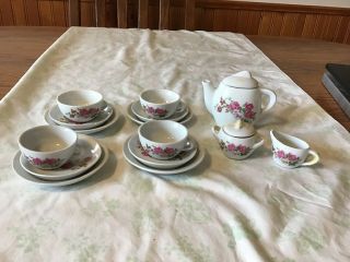 Vintage Child ' s 17;Piece Tea Set White with Pink Roses Made In China 5