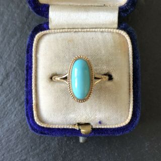 Vintage 9 Karat Gold Turquoise Cabochon Ring
