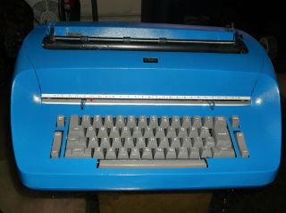 Authentic 1960s Ibm Antique Selectric I Re - Furbished Blue Vintage Typewriter