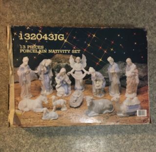 Vintage Avon Nativity Collectibles 13 Piece Set (total) Porcelain (ci)