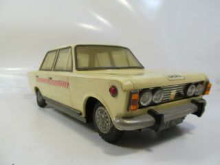 RARE VINTAGE POLAND PRL PLASTIC FRICTION TOY CAR POLSKI FIAT 125P PALART WROCLAW 8