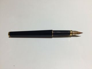 Vintage Parker Premier Black Lacquer Fountain Pen 2